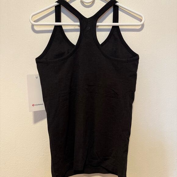 lululemon athletica Black Fitted Tank Top Ebb to street tank sz 10 built in bra - Picture 4 of 4